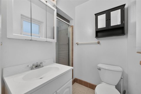 Casa en venta en Winter Park, Florida, 4 dormitorios, 197.51 m2 № 2304485 - foto 23