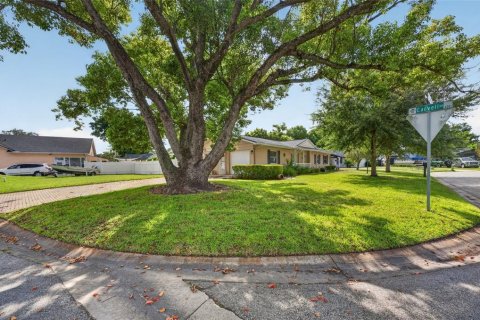 Casa en venta en Winter Park, Florida, 4 dormitorios, 197.51 m2 № 2304485 - foto 5