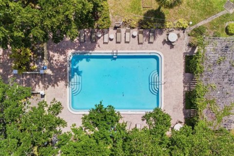 Condo in Palm Harbor, Florida, 2 bedrooms  № 2215937 - photo 26