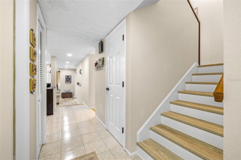 Townhouse in Palm Harbor, Florida 2 bedrooms, 144.46 sq.m. № 1903968 - photo 6