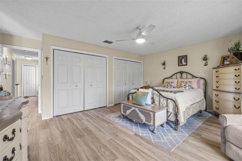 Townhouse in Palm Harbor, Florida 2 bedrooms, 144.46 sq.m. № 1903968 - photo 22