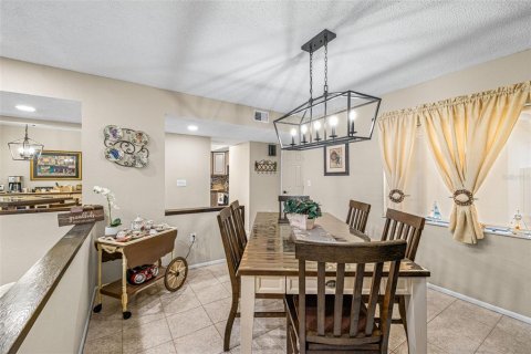 Townhouse in Palm Harbor, Florida 2 bedrooms, 144.46 sq.m. № 1903968 - photo 16