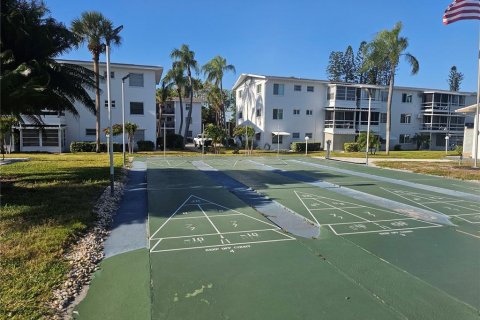 Condo in Bradenton, Florida, 2 bedrooms  № 2195501 - photo 17