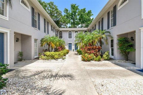 Condominio en venta en Tampa, Florida, 2 dormitorios, 110.46 m2 № 1684704 - foto 1