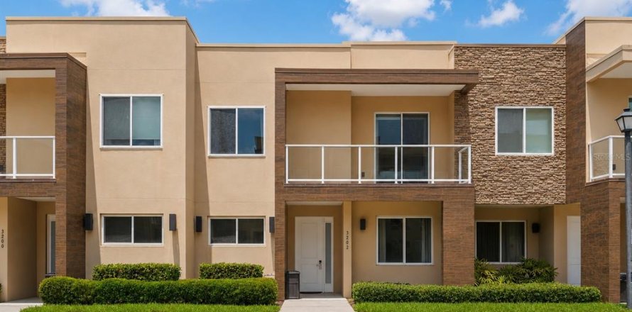 Townhouse in Kissimmee, Florida 4 bedrooms, 222.59 sq.m. № 2131758
