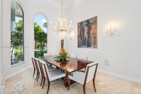 Casa en venta en Weston, Florida, 6 dormitorios, 412.21 m2 № 2076594 - foto 11