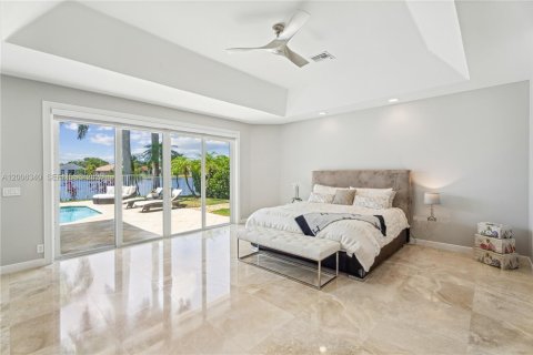 Casa en venta en Weston, Florida, 6 dormitorios, 412.21 m2 № 2076594 - foto 25