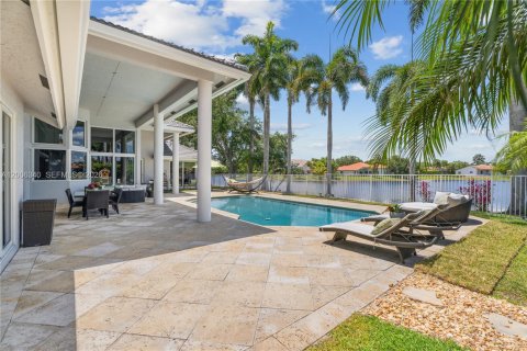 Casa en venta en Weston, Florida, 6 dormitorios, 412.21 m2 № 2076594 - foto 22