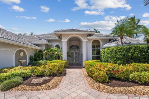 Casa en venta en Weston, Florida, 6 dormitorios, 412.21 m2 № 2076594 - foto 4
