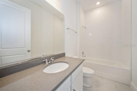 Villa ou maison à louer à Montverde, Floride: 5 chambres, 285.77 m2 № 2123383 - photo 22