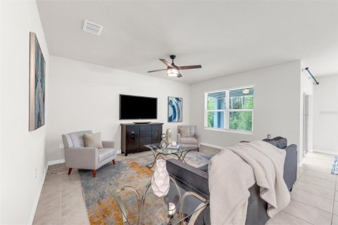 House in DeLand, Florida 3 bedrooms, 156.54 sq.m. № 2221628 - photo 10