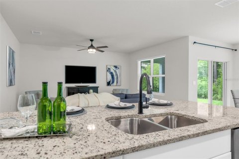 House in DeLand, Florida 3 bedrooms, 156.54 sq.m. № 2221628 - photo 8