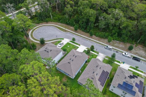 House in DeLand, Florida 3 bedrooms, 156.54 sq.m. № 2221628 - photo 6