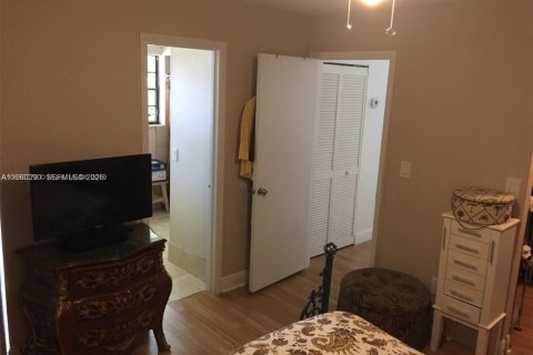 Adosado en alquiler en Pembroke Pines, Florida, 2 dormitorios, 156.63 m2 № 2027760 - foto 10