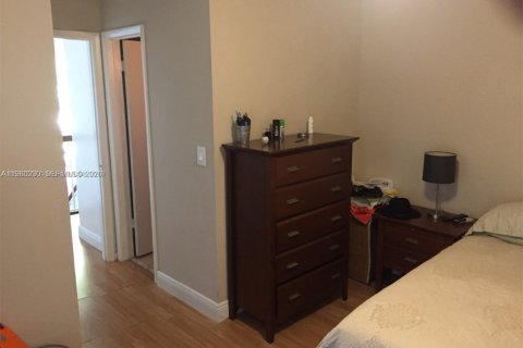 Adosado en alquiler en Pembroke Pines, Florida, 2 dormitorios, 156.63 m2 № 2027760 - foto 12