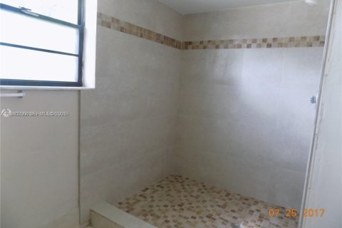 Adosado en alquiler en Pembroke Pines, Florida, 2 dormitorios, 156.63 m2 № 2027760 - foto 4