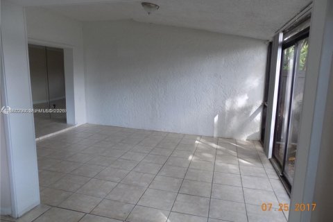 Adosado en alquiler en Pembroke Pines, Florida, 2 dormitorios, 156.63 m2 № 2027760 - foto 30