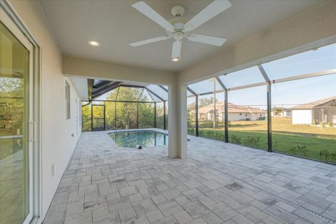 House in Englewood, Florida 3 bedrooms, 156.54 sq.m. № 1559672 - photo 23
