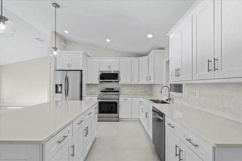 House in Englewood, Florida 3 bedrooms, 156.54 sq.m. № 1559672 - photo 6