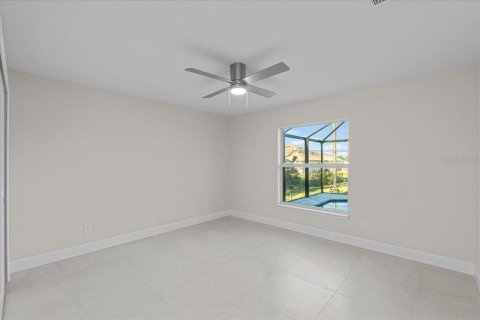 House in Englewood, Florida 3 bedrooms, 156.54 sq.m. № 1559672 - photo 22