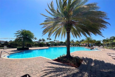 Villa ou maison à vendre à Homestead, Floride: 4 chambres, 280.75 m2 № 2013854 - photo 19