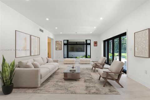 Casa en venta en Pinecrest, Florida, 6 dormitorios, 466.28 m2 № 2022196 - foto 9