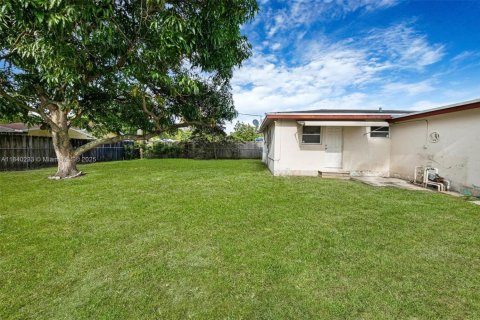 Casa en venta en Miramar, Florida, 2 dormitorios, 79.06 m2 № 1834051 - foto 25