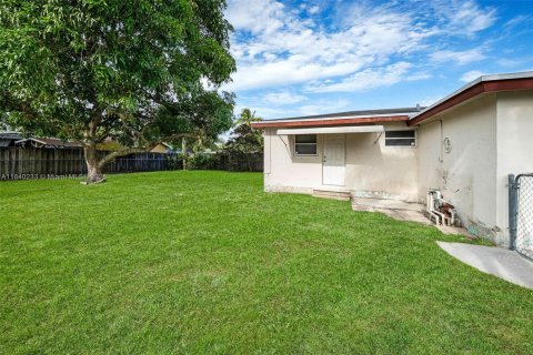 Casa en venta en Miramar, Florida, 2 dormitorios, 79.06 m2 № 1834051 - foto 24