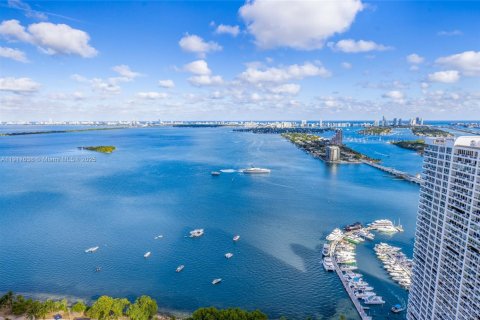 Copropriété à louer à Miami, Floride: 2 chambres, 97.36 m2 № 1972572 - photo 20