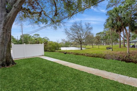 Condominio en venta en Saint Petersburg, Florida, 2 dormitorios, 78.5 m2 № 1716827 - foto 29