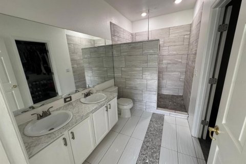 Townhouse in Orlando, Florida 3 bedrooms, 154.03 sq.m. № 1846424 - photo 12