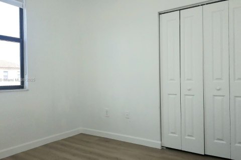 Adosado en venta en Homestead, Florida, 3 dormitorios, 129.41 m2 № 1973095 - foto 12