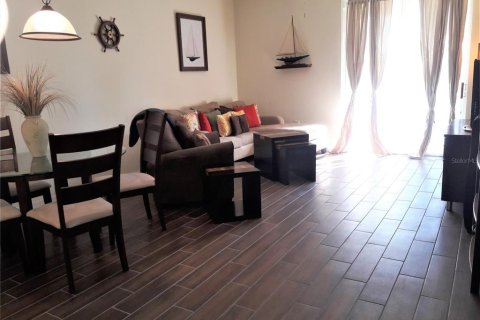 Touwnhouse à louer à Sarasota, Floride: 2 chambres, 115.76 m2 № 1511914 - photo 9
