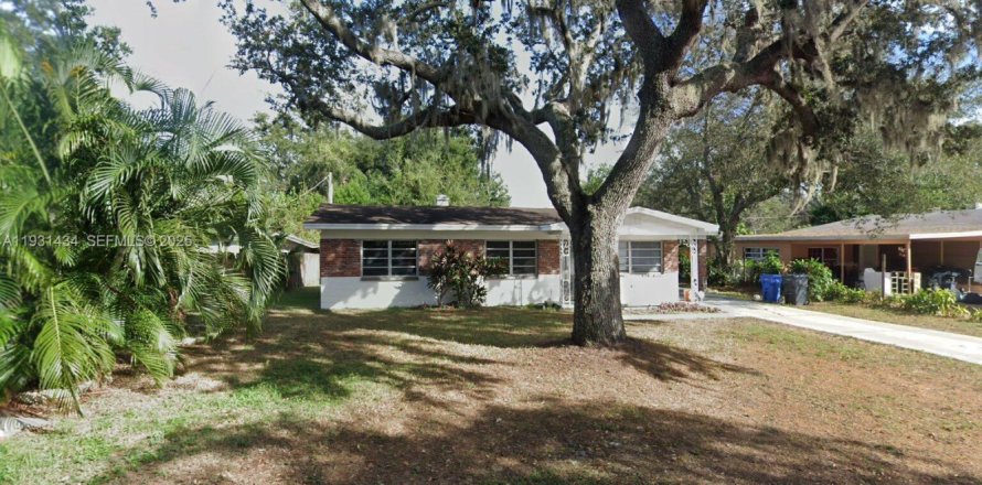 Villa ou maison à Tampa, Floride 3 chambres, 122.63 m2 № 2034516