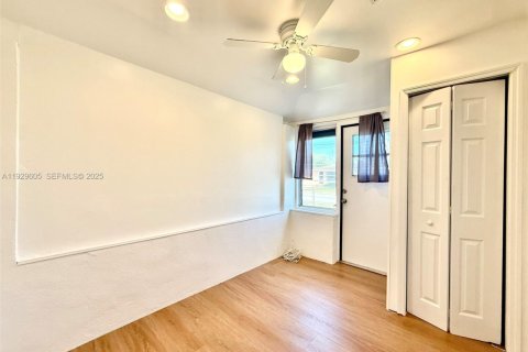 Casa en alquiler en Hollywood, Florida, 3 dormitorios, 77.95 m2 № 1988962 - foto 18