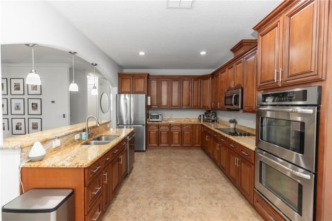 Casa en venta en Orlando, Florida, 5 dormitorios, 268.3 m2 № 1789396 - foto 12