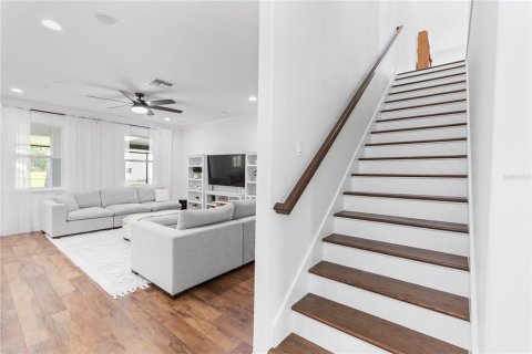 Casa en venta en Orlando, Florida, 5 dormitorios, 268.3 m2 № 1789396 - foto 23