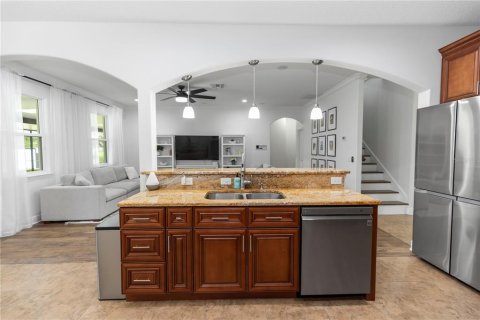 Casa en venta en Orlando, Florida, 5 dormitorios, 268.3 m2 № 1789396 - foto 13