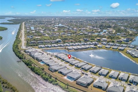 Купить виллу или дом в Порт-Шарлотт, Флорида 8 комнат, 171.78м2, № 2108866 - фото 25