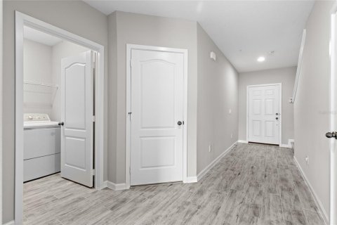 Adosado en venta en Apopka, Florida, 3 dormitorios, 151.71 m2 № 2142075 - foto 8