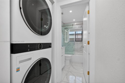 Villa ou maison à louer à Miami, Floride: 3 chambres № 2055686 - photo 18