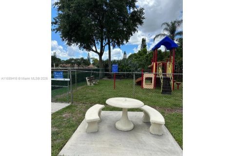Copropriété à vendre à West Palm Beach, Floride: 2 chambres, 92.07 m2 № 1941386 - photo 11