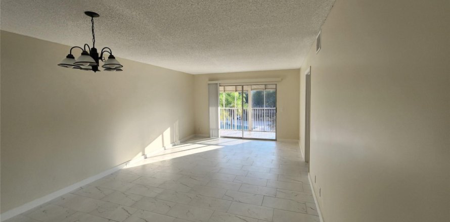 Apartment in Hollywood, Florida 2 bedrooms, 111.11 sq.m. № 1171389