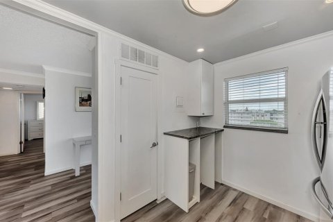 Condo in Bradenton, Florida, 2 bedrooms  № 2219298 - photo 24