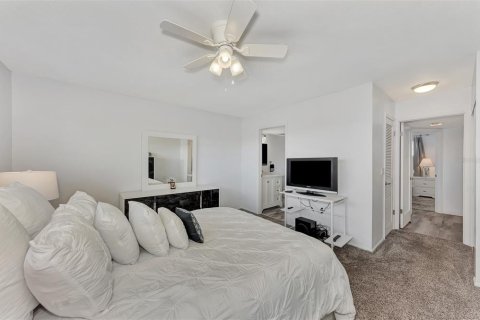 Condo in Bradenton, Florida, 2 bedrooms  № 2219298 - photo 29