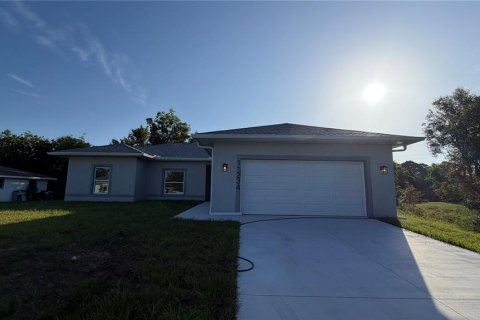 House in Punta Gorda, Florida 3 bedrooms, 135.73 sq.m. № 2229596