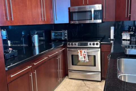 Снять в аренду кондоминиум в Майами-Бич, Флорида 2 спальни, 139.35м2, № 1958532 - фото 9