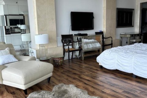 Снять в аренду кондоминиум в Майами-Бич, Флорида 2 спальни, 139.35м2, № 1958532 - фото 23