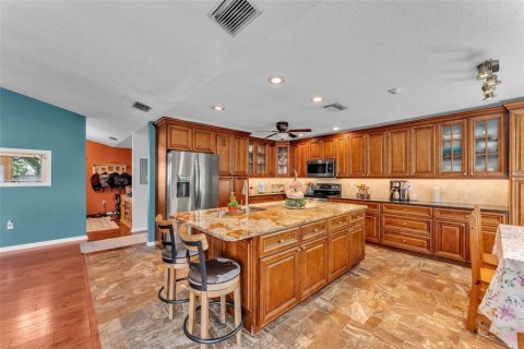 House in Bartow, Florida 3 bedrooms, 197.51 sq.m. № 2210535 - photo 30