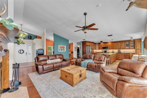 House in Bartow, Florida 3 bedrooms, 197.51 sq.m. № 2210535 - photo 17